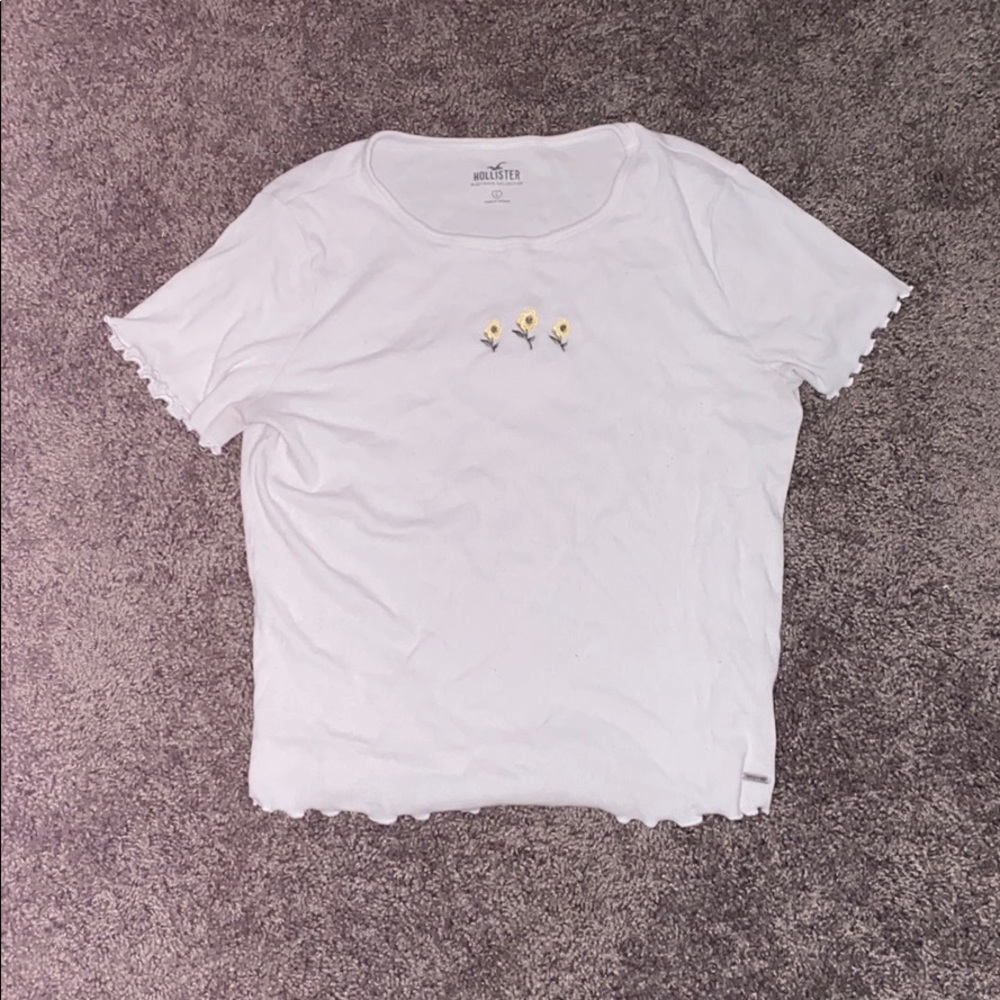 Sunflower white HOLLISTER top